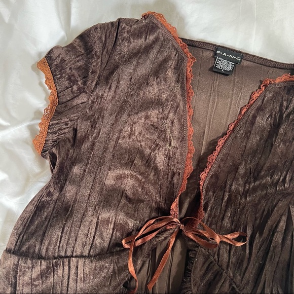 UNIF Tops - vintage brown tie in front top